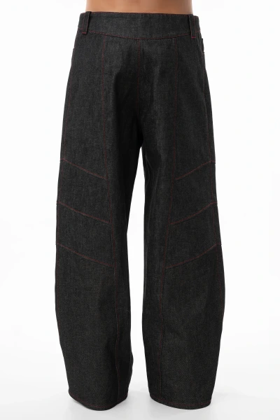Spotlight Blaze – Wide Leg Jeans mit roten Kontrastnähten, Rückansicht