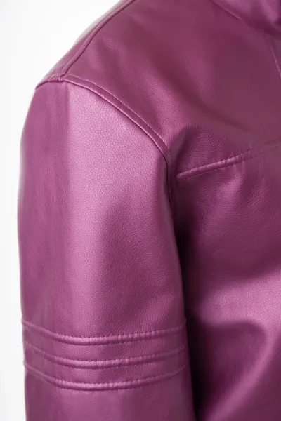 Pace EB110 HER – Boxy Metallic Kunstlederjacke mit Strukturlinien