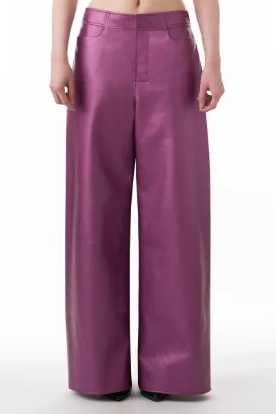 Violette Metallic Kunstlederhose
