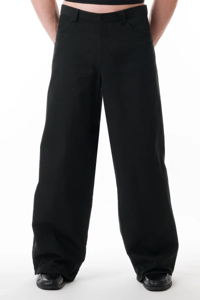 Rebel Carrera – Wide Leg Baumwollhose mit Nietendetail, Vorderansicht